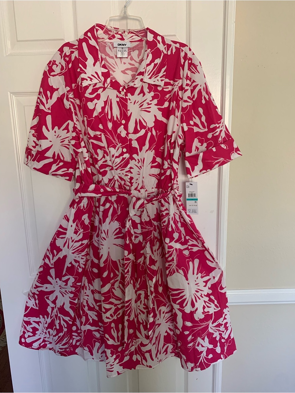 NWT DKNY Dress: 💯% Cotton, Pink w/White Flowers, Buttons, VNeck, Unlined Belt 16